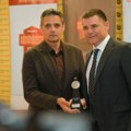 Potrošači Srbije izabrali kvalitet, sigurnost i ažurnost - Kompaniji „Dunav osiguranje“ nagrada „Moj izbor“ za 2024.