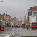 (VIDEO) Autobus bez vozača sam krenuo niz Zeleni venac, zaustavili ga bandera i kombi