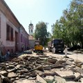 Počela rekonstrukcija 12 parking mesta u Almaškoj ulici