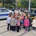 Povodom Dečje nedelje, organizovano druženje mališana, policajaca i vatrogasaca