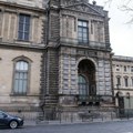 Otvara se opljačkana galerija u Luvru, ukradeni dijamanti još nisu nađeni