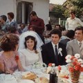 Al' se nekad dobro jelo, baš! Svi komentarišu jelovnik na svadbama u Jugoslaviji: "Kad uporedim sa ovim danas, plače mi se!"…