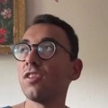 "Odakle vam smelost da vređate moju majku koja ima rak?" Bivši rijaliti učesnik očajan zbog napada: "Ona nije u stanju ovo da…