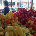 Za teglu ajvara – hiljadarka: Zimnica i dalje veliki udar na kućne budžete Kraljevčana