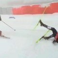Užas u Rusiji: 14 skijašica polomilo ruke i noge na startu trke! Mnoge završile u bolnici! Video