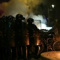 Haos na ulicama u Parizu: Sukob policije i demonstranata; Čuju se detonacije; Objavljeni prvi snimci VIDEO