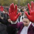 VIDEO Protest zbog nesreće u Novom Sadu: Kordon policije, "krvave ruke" i građani koji viču "Ubice"