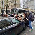 Incident na blokadi u Takovskoj ulici, autom se zaleteo na okupljene