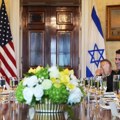 Трамп на вечери са Нетањахуом: Хамас спреман да прихвати прекид ватре у Појасу Газе
