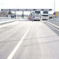 AMSS: Putnička vozila na prelazima čekaju od 30 do 60 minuta, teretnjaci 120 minuta