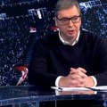 Vučić: Još nemamo rešenja za NIS, ali građani neće kupovati gorivo u kanticama