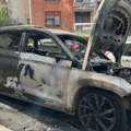 Pet automobila izgorelo noćas na Čukarici
