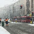 (Foto, video) Beograd okovan snegom! Kataklizma na ulicama, satima ne prestaje da pada: Važno upozorenje za građane: Opasno…