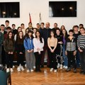Opština Negotin uručila ugovore o stipendiranju: Stimulacija za znanje za 37 đaka i studenata