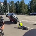 Drama: Policajac teško povređen tokom vežbe u Rusiji, automobil u pokretu pao na njega (uznemirujući snimak)