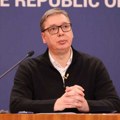 Pravi državnik ne beži kad je teško Vučić održao masterklas o ratu u svetu, strategiji Srbije, ali i kukavicama iz svojih…