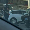 Vozač automobila poginuo kod Ade: Motor izleteo od siline udarca, vatrogasci sekli vozilo da dođu do muškarca