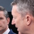 Hegseth tvrdi da primirje traje nakon iranskog raketiranja i američke pomorske akcije
