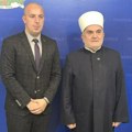 Medžlis Prijepolje: Prvi čovjek Opštine koči izgradnju džamije na Ravnama