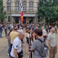 Kada tišina prestaje da bude rešenje: Skup podrške Dušku Đorđeviću na Đačkom trgu u Kragujevcu