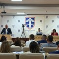 (Фото) Пљевља усвојила декларацију о опозиву признања Косова: "Ово је глас народа"