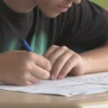 Stari grad nastavlja podršku đacima prvacima: 5.800 dinara i ranac, prijave do 20. avgusta