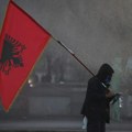 Albanija: Ponovo sukobi demonstranata sa policijom u Tirani, traži se ostavka Rame