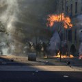 Talas nasilja davi Tiranu, gore zgrade dva ministarstva i policijska stanica!