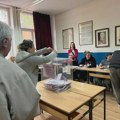 Međunarodni posmatrači: Istorijski značaj izbora zbog visoke izlaznosti, narušeno izborno okruženje zbog prednosti vlasti