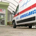 Tri osobe povređene kada se automobil prevrnuo u Rakovici