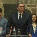 Predsednik Srbije uručio ugovore o radu najboljim medicinarima Vučić: Zdravstvo će biti jedan od stubova u teškim…