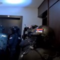 Uhapšeno troje zaposlenih u Agenciji za bezbednost saobraćaja, u toku pretresi na više lokacija