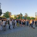 Više od hiljadu Kragujevčana zatražilo raspisivanje izbora, potpisivanje i popodne (VIDEO)