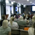 Stručnjaci upozoravaju: Ekrani ugrožavaju razvoj dece, igra i dodir su nezamenljivi