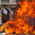 Gori nepal! Supruga bivšeg premijera živa spaljena u kući koju su zapalili demonstranti