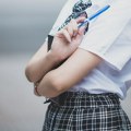 Osnovna škola u Novom Pazaru uvodi đačke uniforme: Većina roditelja glasala "za"