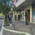 Policija CG opkolila zgradu u kojoj živi Aco Đukanović