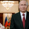 Putin čestitao Dan žena: Istinski mudra ženska duša čini svet boljim