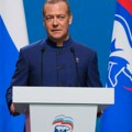 Medvedev: Ukrajinom upravljaju gospodari lutaka