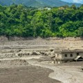 Raste broj žrtava u Kini i Nepalu: Najmanje 98 mrtvih, stotine ljudi se vode kao nestale nakon poplave