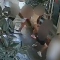 Drama u Firenci Turisti pred ženom i ćerkom ukraden sat vredan 20.000 evra: Lopovi koristili biber-sprej