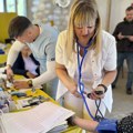 OD PLANIRANIH 500 DO GOTOVO 2.000 PREGLEDA: Lekari UKC Niš obilaze 64 sela, akcija se širi i na Nišavski region
