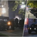 BLOG UŽIVO Redovi na glasačkim mestima i u Srbiji i u dijaspori: Građani koji čekaju mogu da glasaju i posle 20 sati