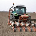 Važni saveti za poljoprivrednike Evo odgovora na dilemu: jedan ili dva akumulatora u traktoru?