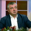 Hit fotka najplaćenijeg direktora u Srbiji: Bajatović ne mari za polemike u Skupštini, evo šta radi tokom rasprave o…