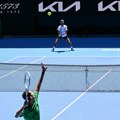 Đokovićevo finale pre finala i to na treningu! Dan pred početak Australijan opena Novak imao iznenađujuće goste na terenu!