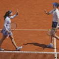 Krunićeva i Danilina nisu uspele - Italijankama Rolan Garos