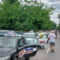 FOTO, VIDEO: Novosađani krenuli za Beograd na Vidovdanski protest