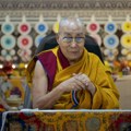 "Potvrđujem da će se institucija nastaviti": Dalaj Lama rekao da će nakon njegove smrti biti imenovan naslednik