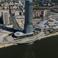 Aktivisti ispred Palate Srbija zbog održavanja onlajn sednice o planu za širenje Beograda na vodi